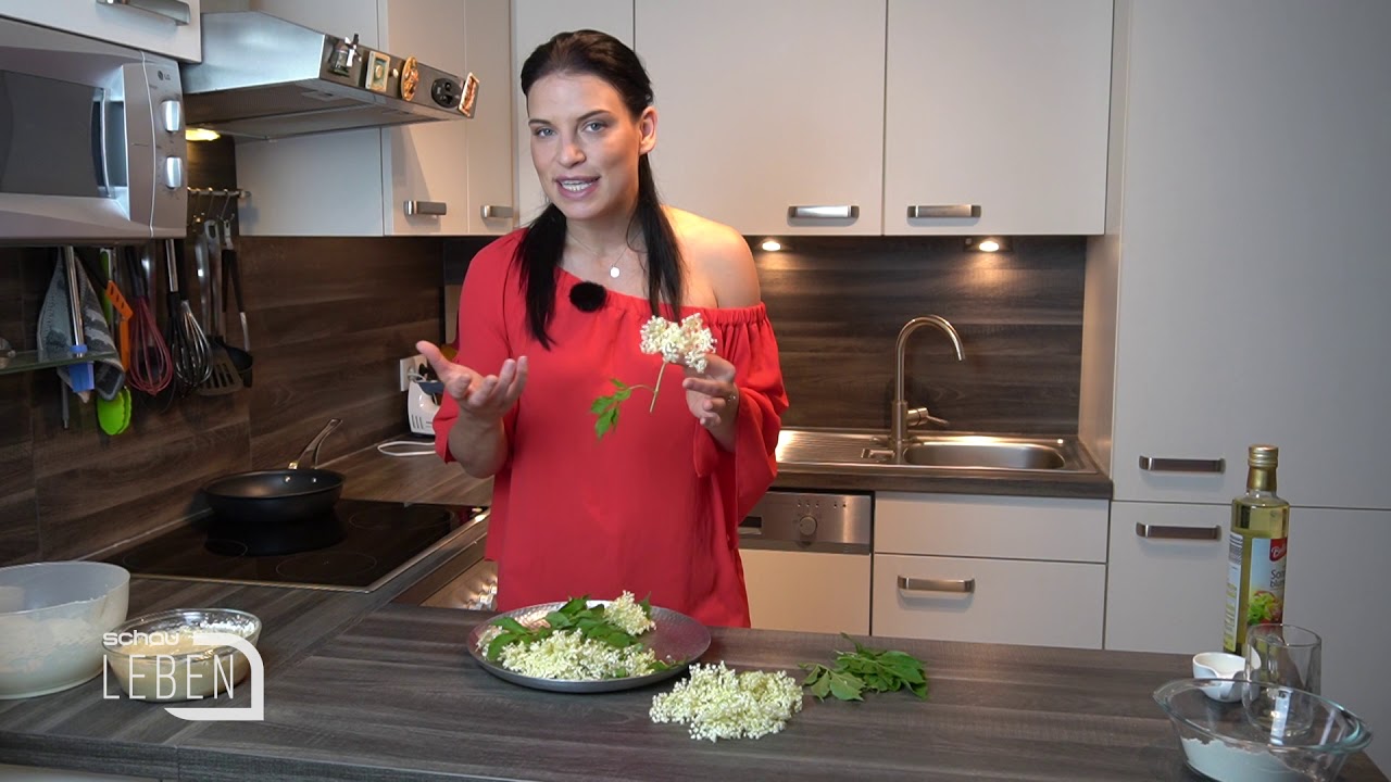 Hollunderküchlein Kochrezept mit Conny Kreuter - schau LEBEN