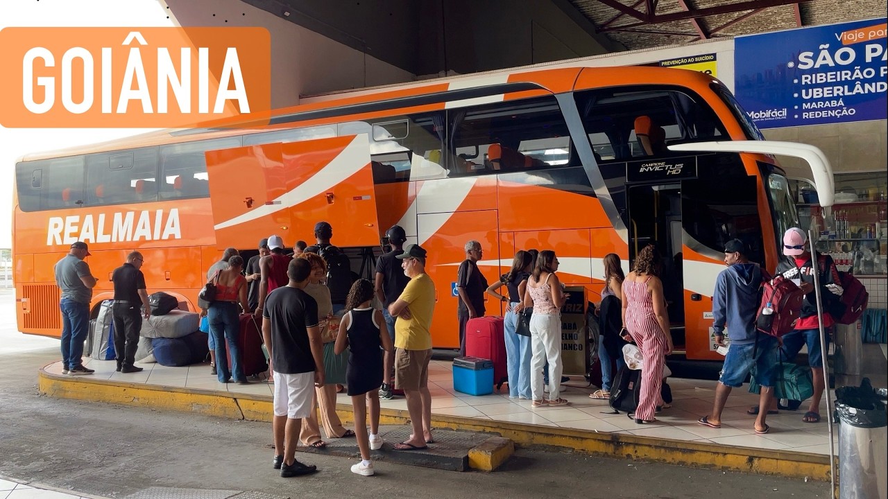 Tarde de Sábado na Rodoviária de Goiânia: Movimentação de ônibus entre 12:40 e 13:40