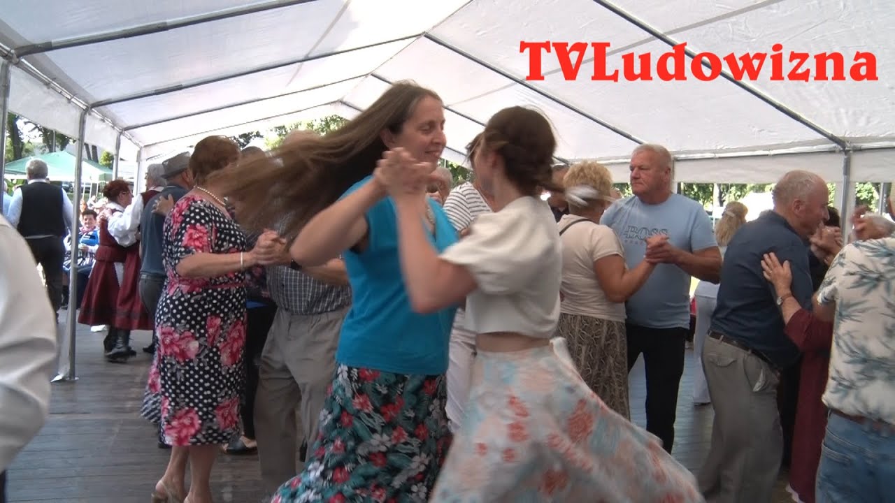 19 lipca 2025 Ogień w  NOGACH - Młoda TANCERKA zaszalała z ASÌĄ w WIENIAWIE z Kapelą Henryka GWIAZDY