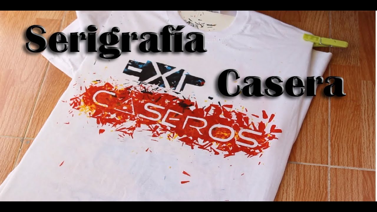 Cómo estampar camisetas en casa - Serigrafía casera (Experimentos Caseros)