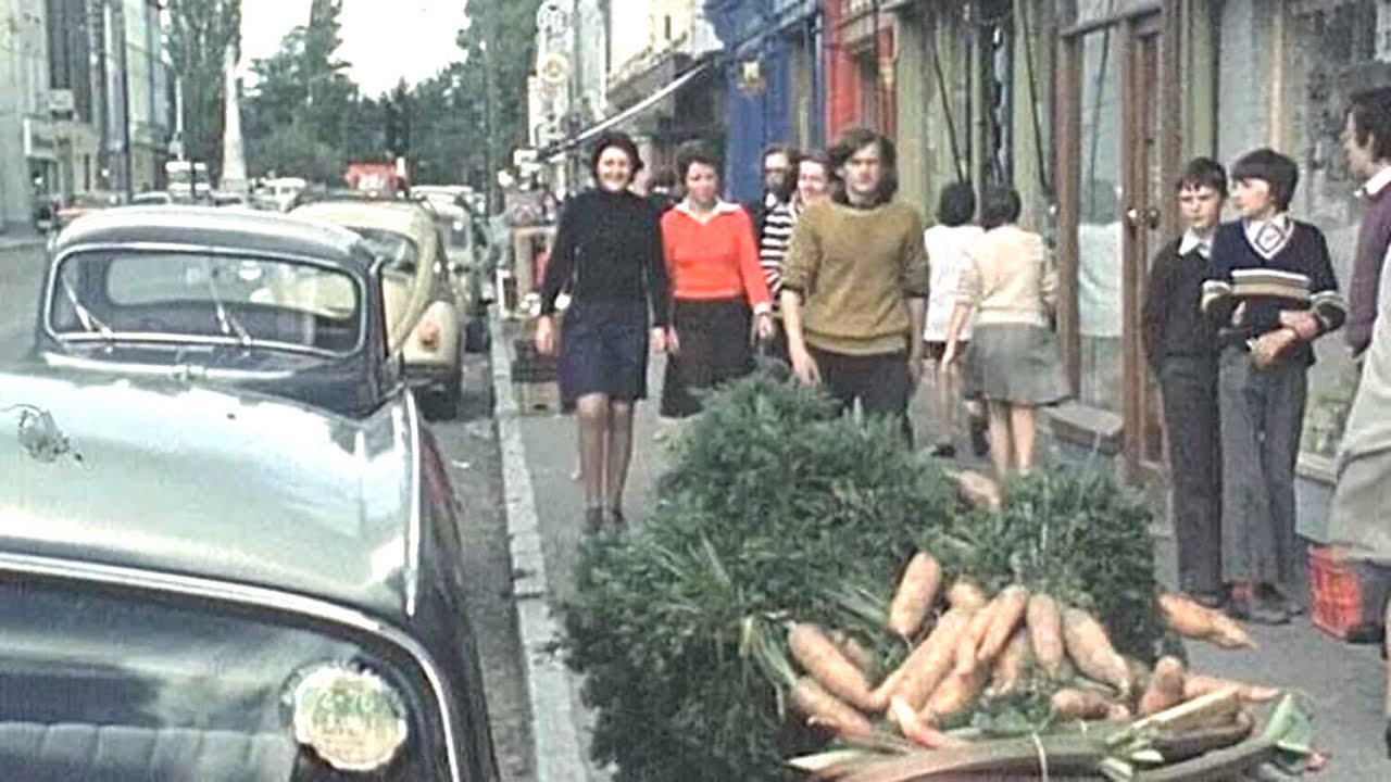 Hall's Pictorial Weekly in Midleton, Co. Cork, Ireland 1975