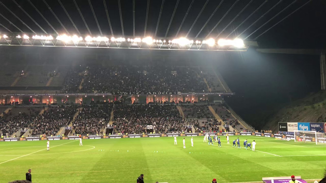 Ultras Vitória SC ( vs FC Porto) Taça da Liga 2020 - Golo