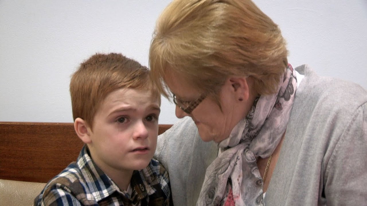 The Boy Who Wants His Leg Cut Off: Preview - BBC Three