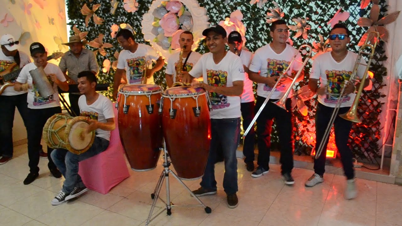 LA CUARENTONA ♪♫ ( son becuadro)