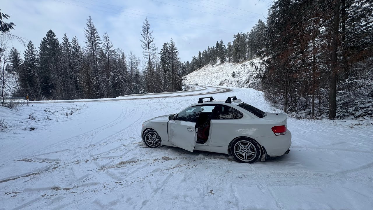 BMW 135i N55 DCT POV Drive - Drifting In the Snow ❄️