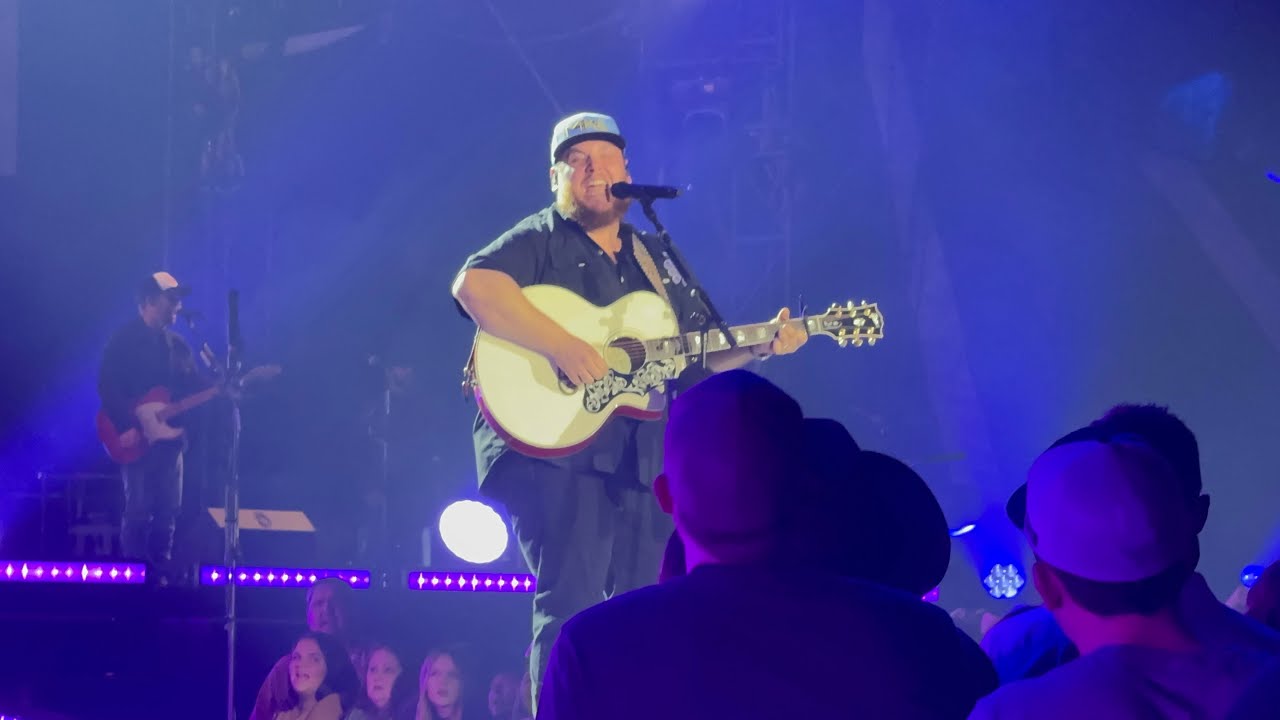 Luke Combs- Forever After All (Live @ American Family Field in Milwaukee, WI 4/13/24)