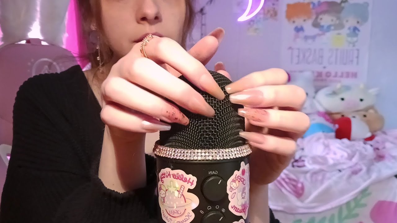 ASMR | gentle mic scratching ☁️
