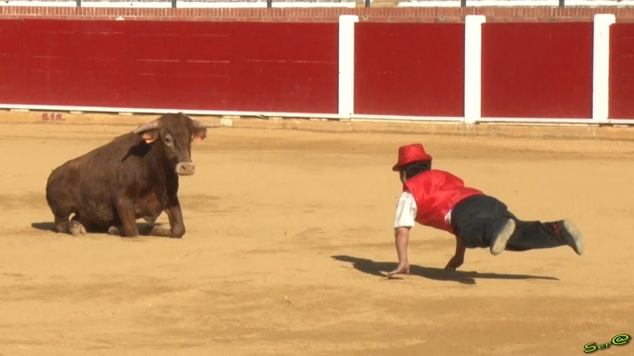 ✅2019 TERUEL11◾ ESPECTACULO Enanitos Toreros