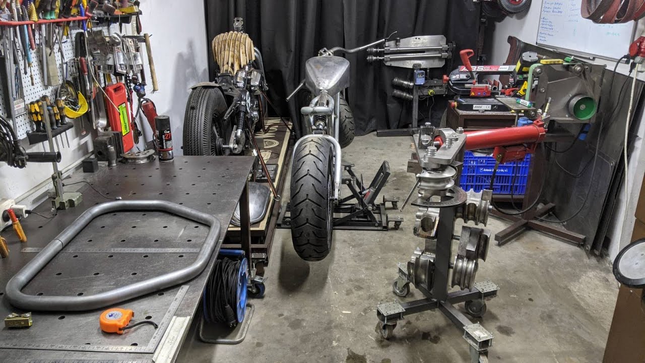 make Crash bar for Harley