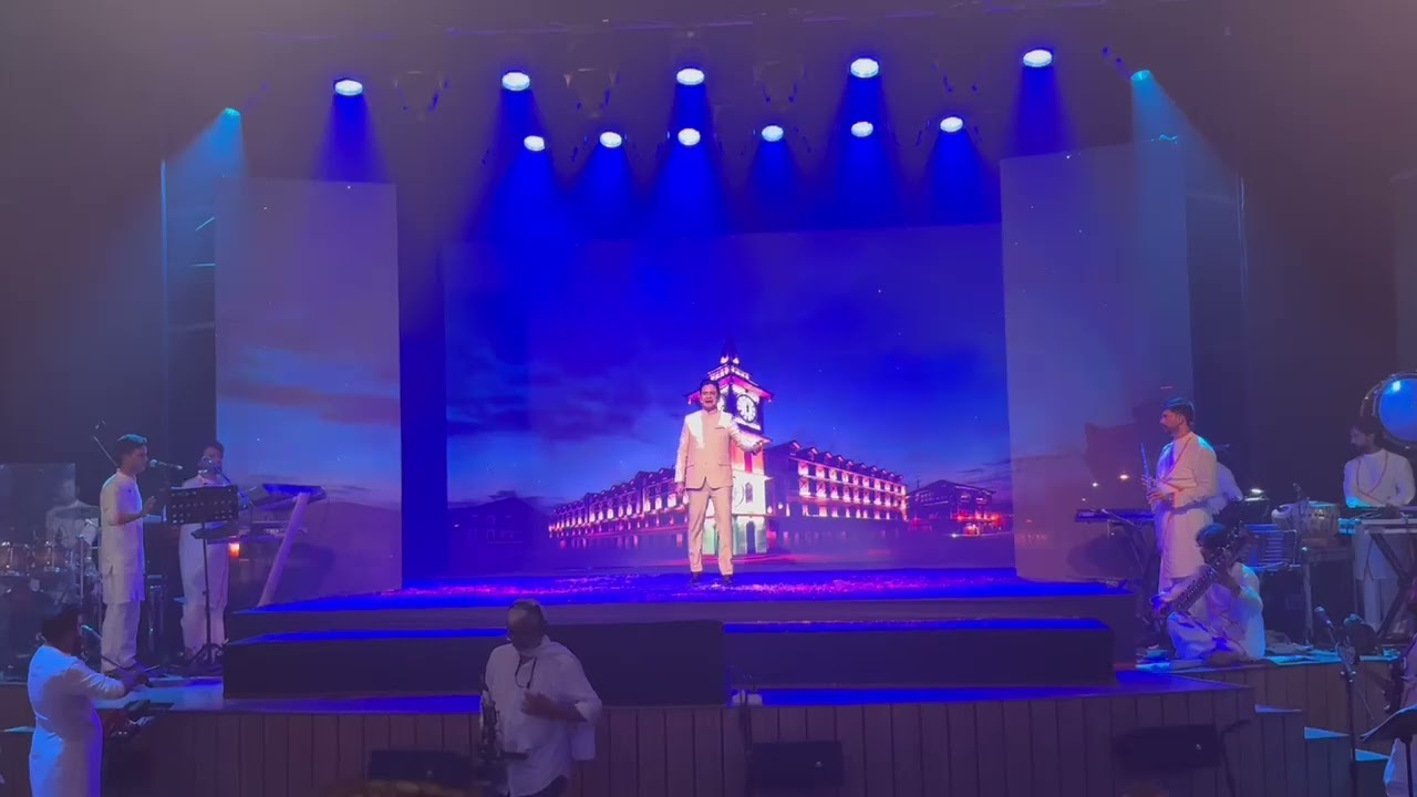 देखें, 'मेरा देश पहले - श्री नरेन्द्र मोदी की अनकही कहानी' के स्क्रीनिंग कार्यक्रम की कुछ झलकियां