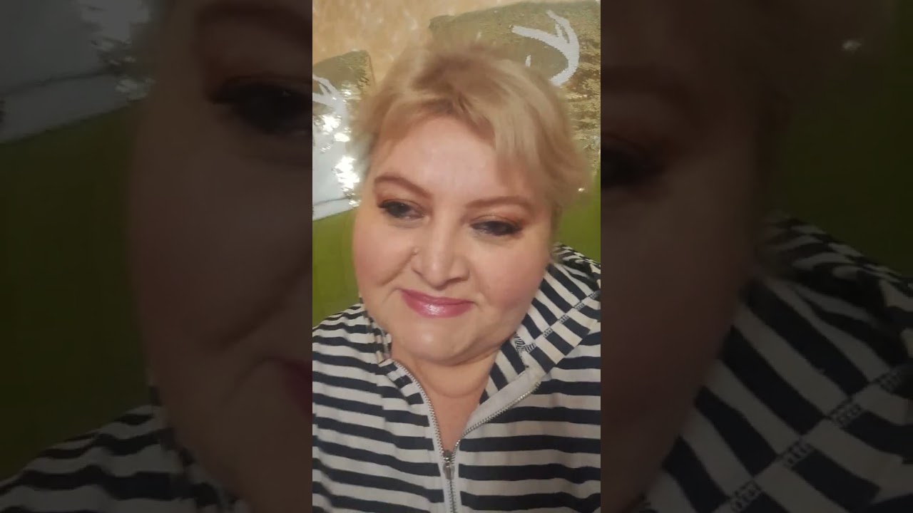 Читаю мое новое стихотворение.