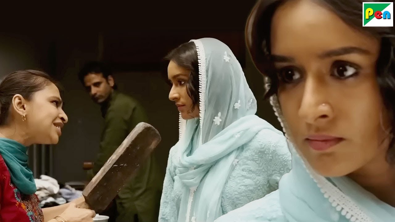 मै किसकी बेहेन हु पता चला सबके घर खुद पानी देने जाएगी - Shraddha Kapoor - Haseena Parkar Water Scene