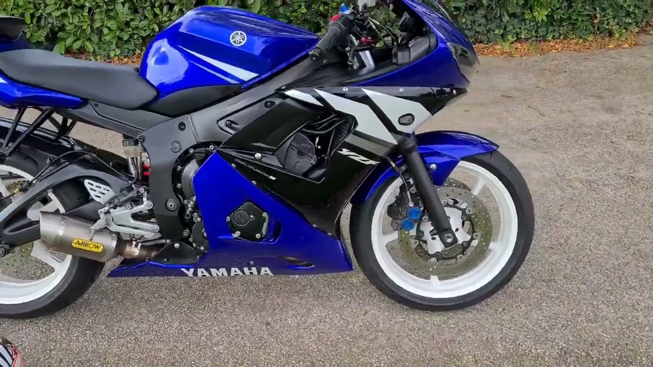 Мотоцикл YAMAHA R6 2003 года выпуска, цена 4500 фунтов стерлингов. Возможно оформление кредита!
