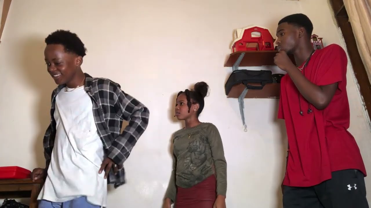 GUY''S MWEN PRANK ELENA FRÈL LA GOUMEN AVÈM 😅🙀😳😂