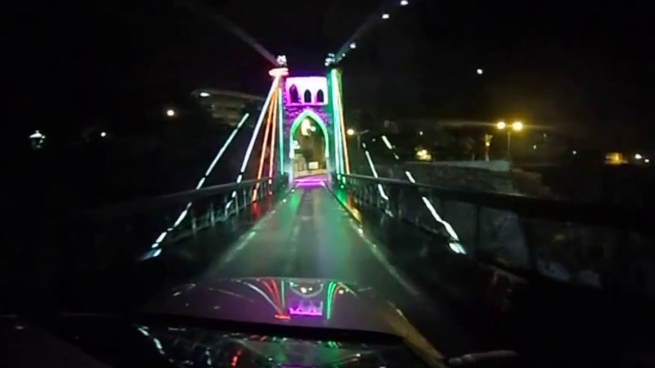 Balade nocturne à constantine en 360°
