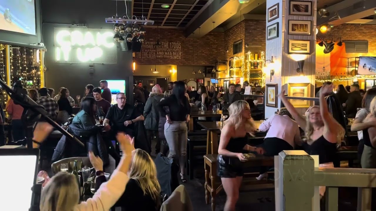 Chasing Cars live at O’Neill’s, Merchant City, Glasgow