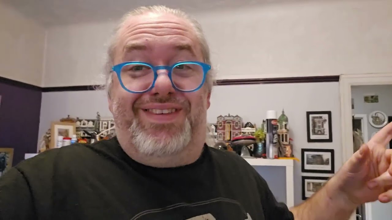 Unboxing Stuff - Yule Vlog 4