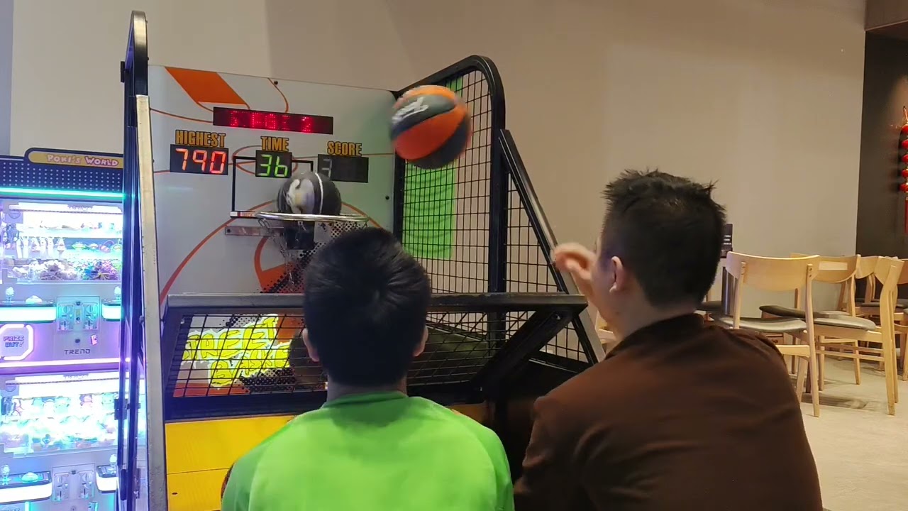 20260127@東森廣場迷你yoyo投籃機和@威的魔手頻道10顆🏀雙打尾殺900+程度