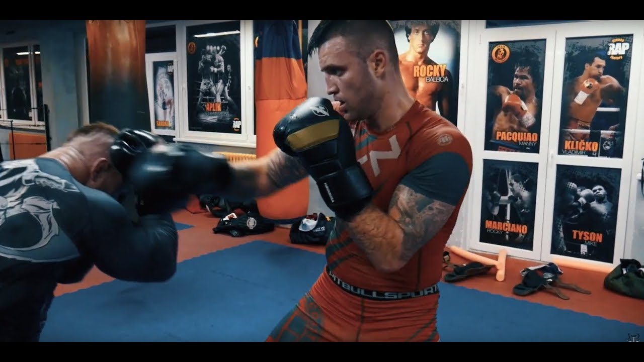 Sparingy s Bruno Brunclíkem a Grznárem - Vánoční trhy, bělení zubů