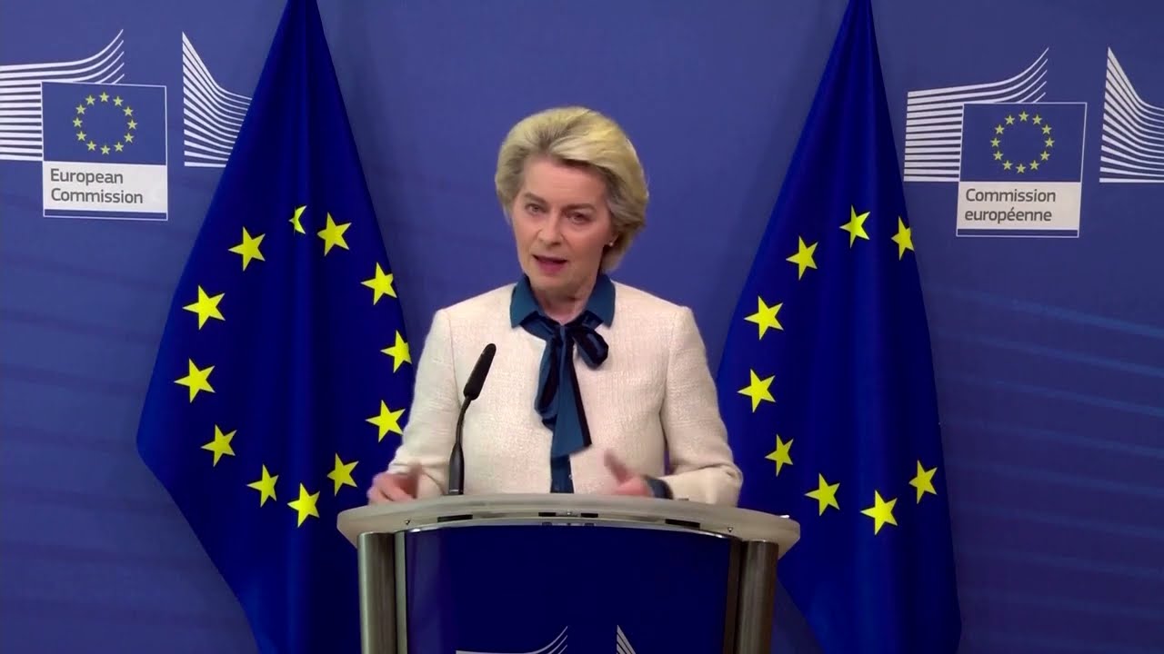 EU unveils escape route from Russian fossil fuels