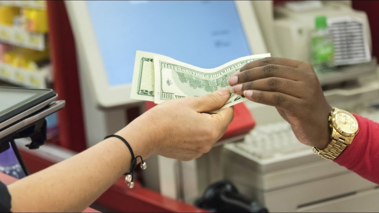 Is Going Cashless a Bankster Scam?