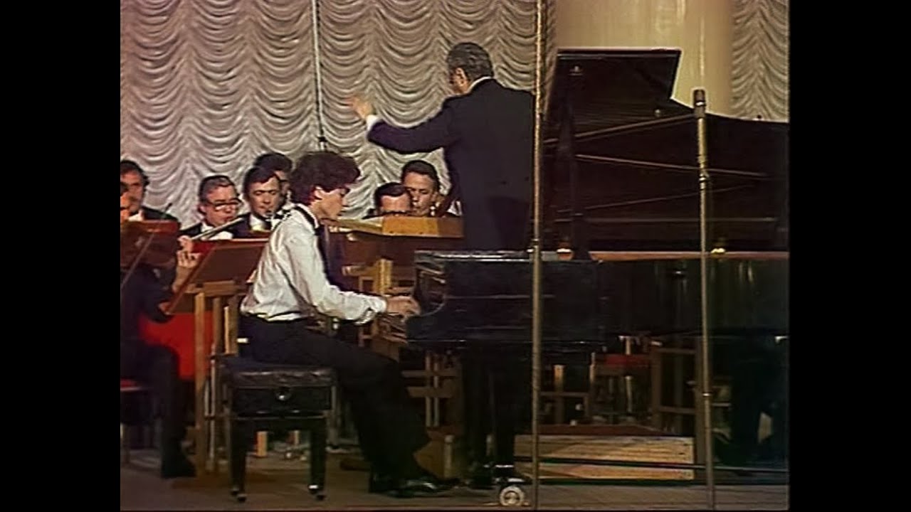 Evgeny Kissin ~ Rachmaninoff Piano Concerto no. 2 ~ 1985 video