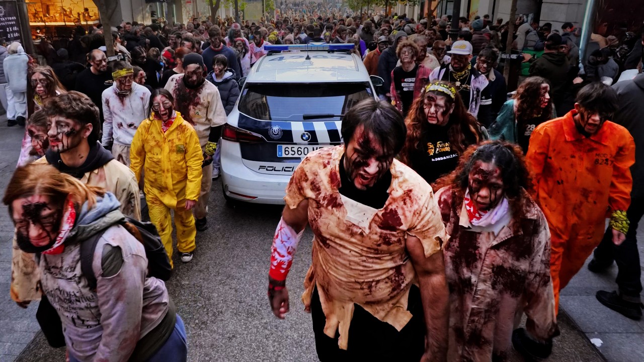 Nos REFUGIAMOS de los ZOMBIES en un CENTRO COMERCIAL - Survival Zombie