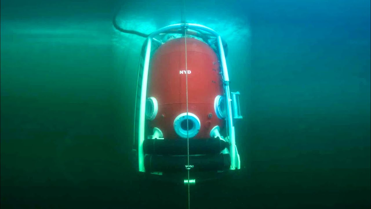 Closed Bell Diving - A claustrophobe's nightmare