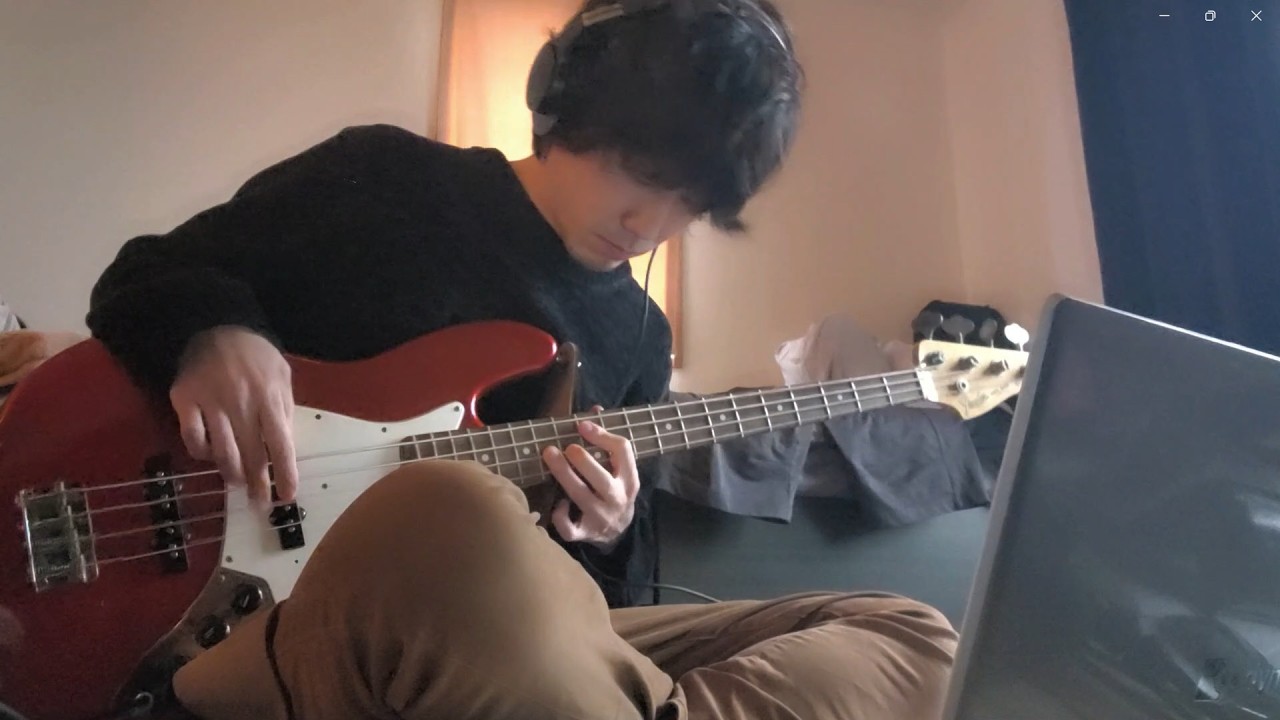 Aooo / Geeek 【ベース弾きました】