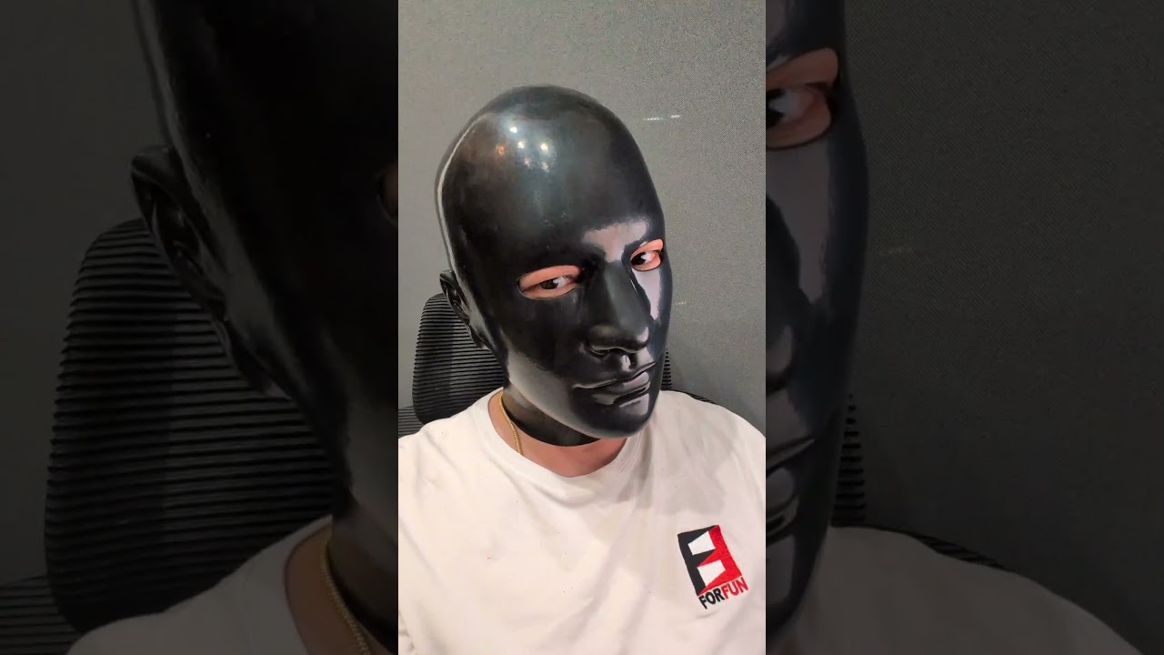 FORFUN Rubber Mask 😷 My most favorite one.  Rubber is the best material 👍#rubbermask #forfunbangkok