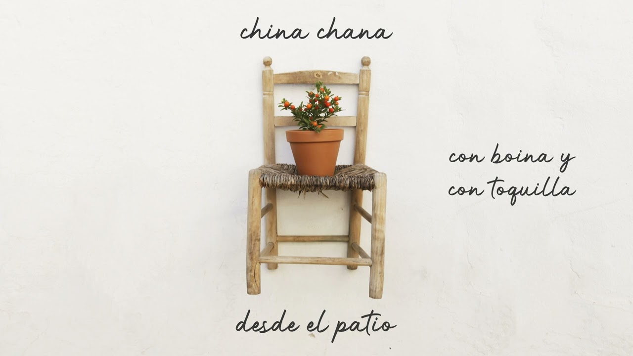 China Chana - Con boina y con toquilla