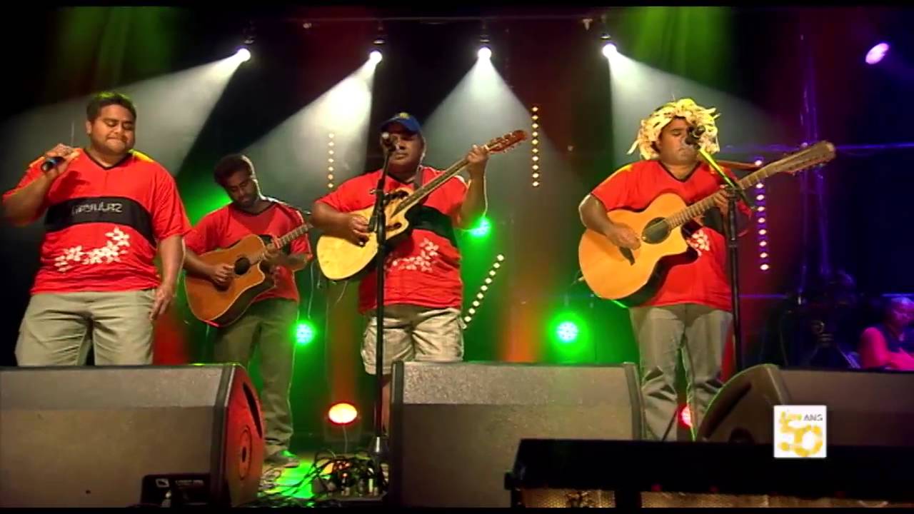 LAKOUSTIC OCTOBRE 2015 / GAYULAZ 