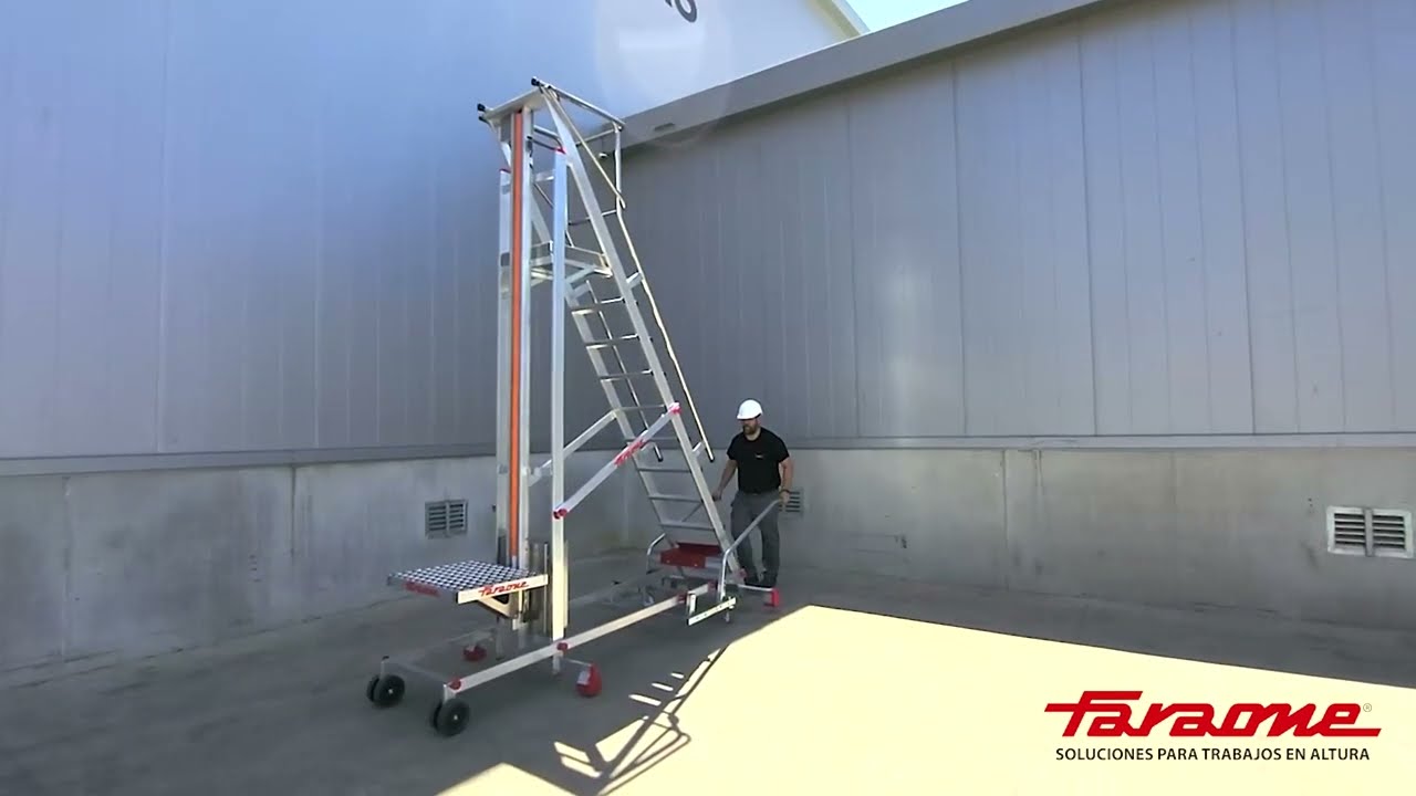 PICK | Escalera con plataforma y plano de carga eléctrico