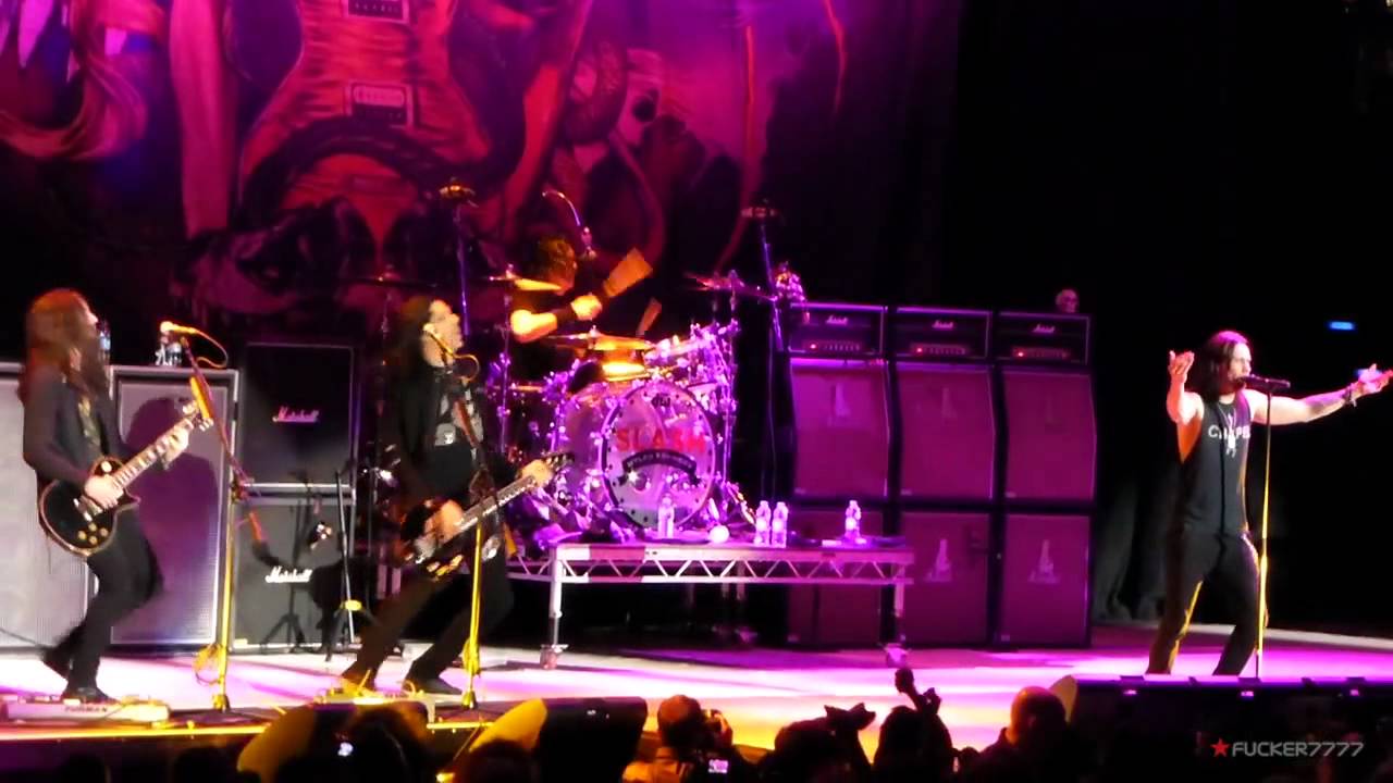 SLASH - Ghost (Berlin, Max-Schmeling-Halle, 12.06.12)