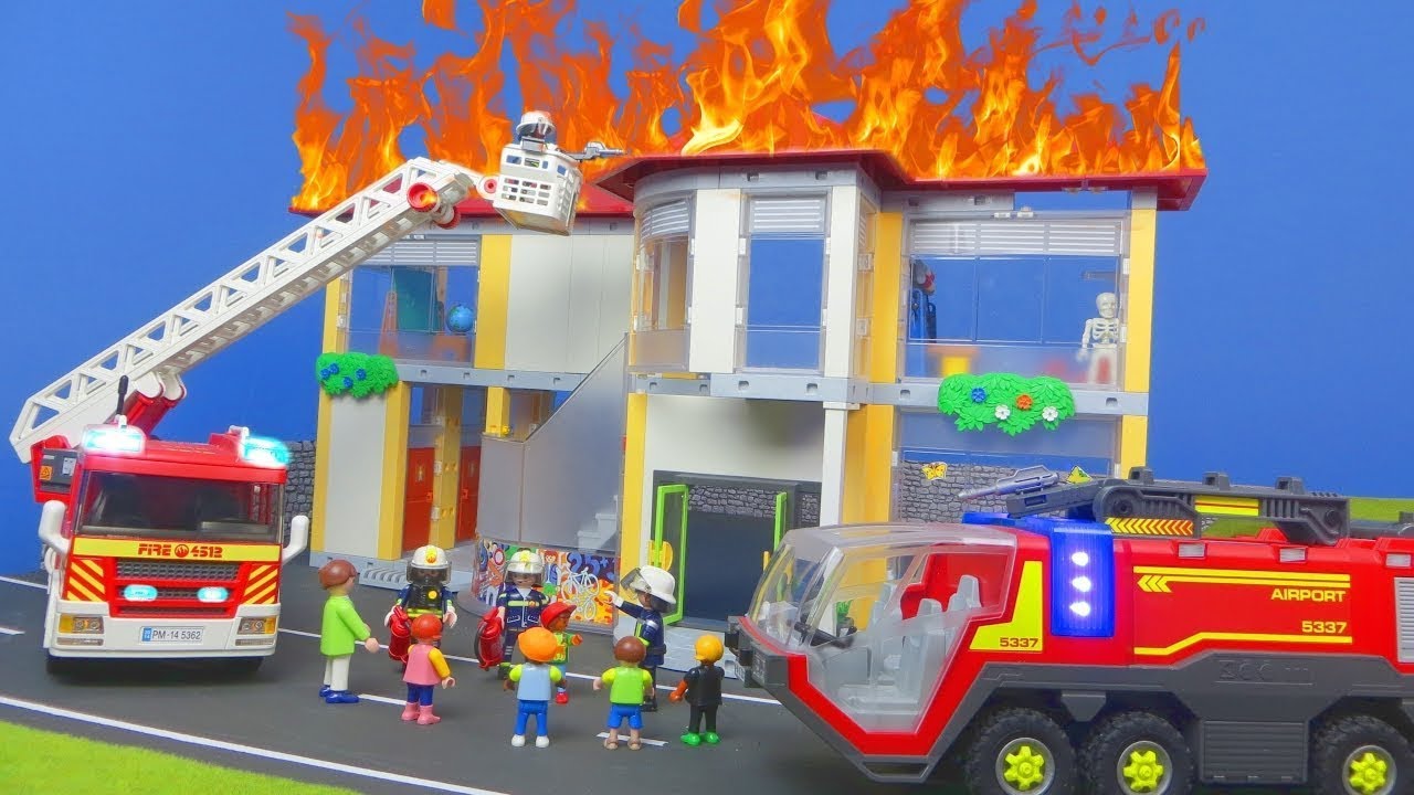 A firefighter mission at the school story for kids