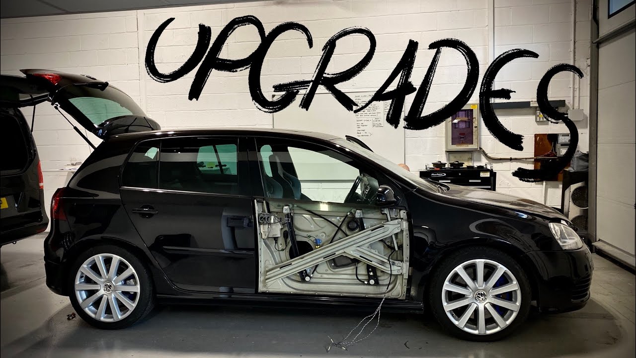 VW Golf Mk5 R32 Audison and Dynaudio sound system by Studio Incar