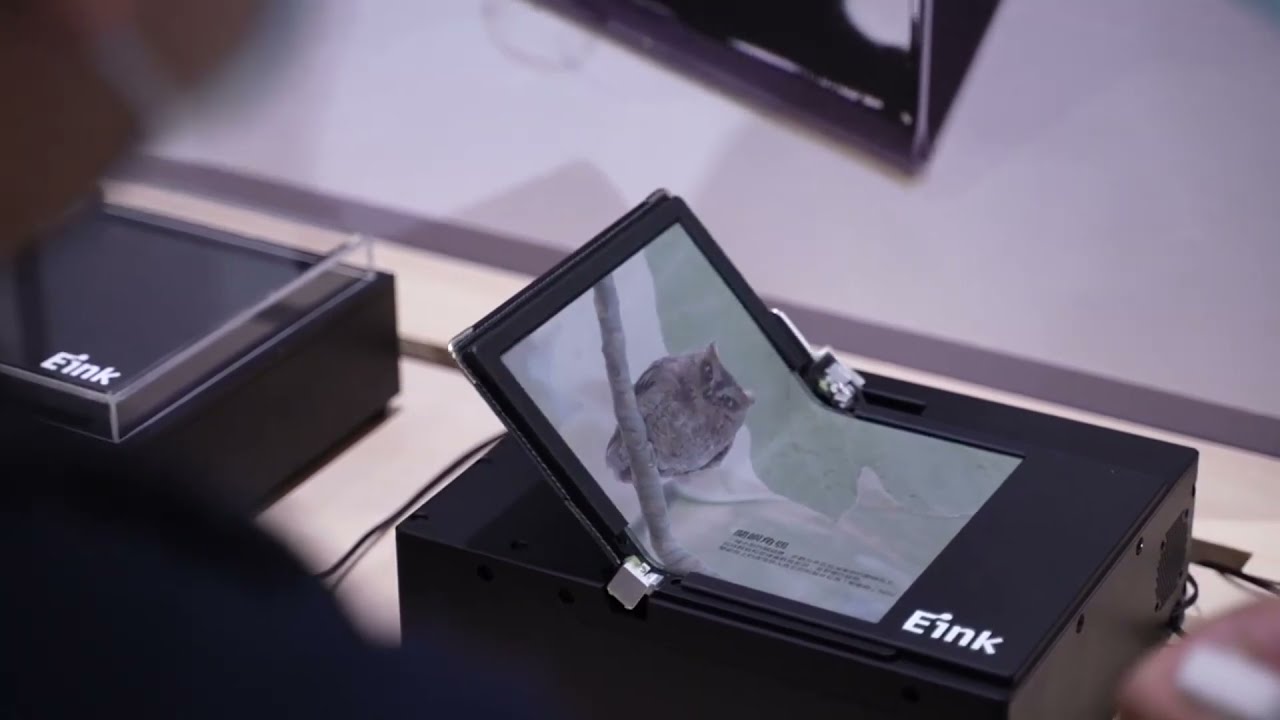 Rollable and foldable e ink displays at Touch Taiwan 2021