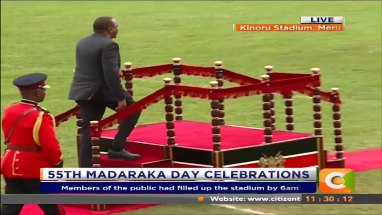 President Uhuru Kenyatta inspects guard of honour