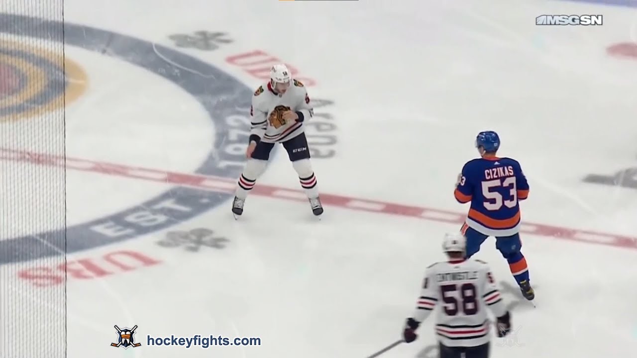 Reese Johnson vs Casey Cizikas Dec 4, 2022