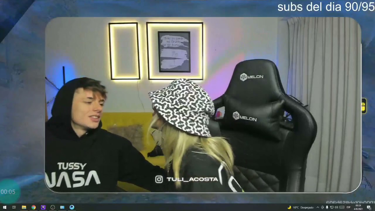 Tuli Acosta re cariñosa con Oky