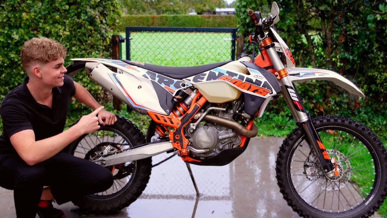 Deze KTM Crossmotor Heeft Flink Onderhoud Nodig