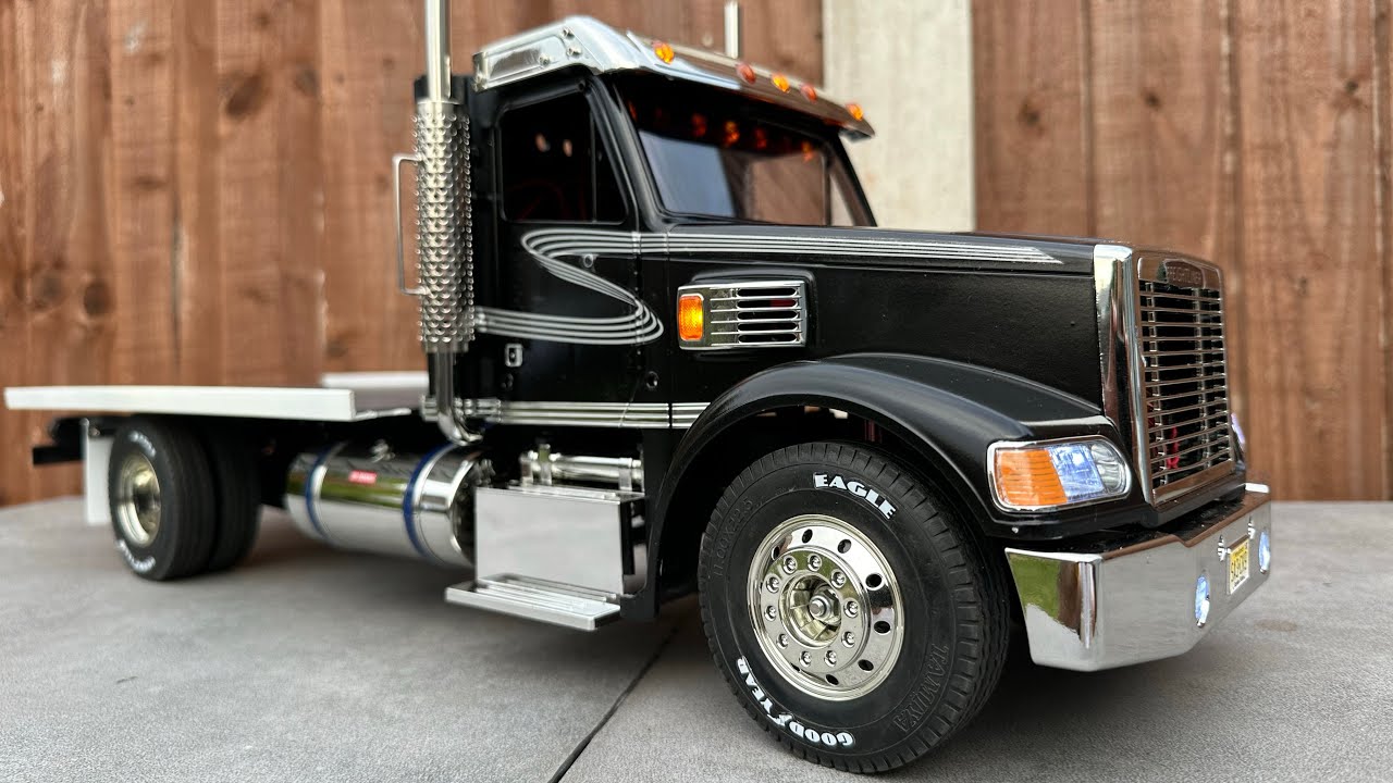 Tamiya Knight Hauler day cab conversion PART 1
