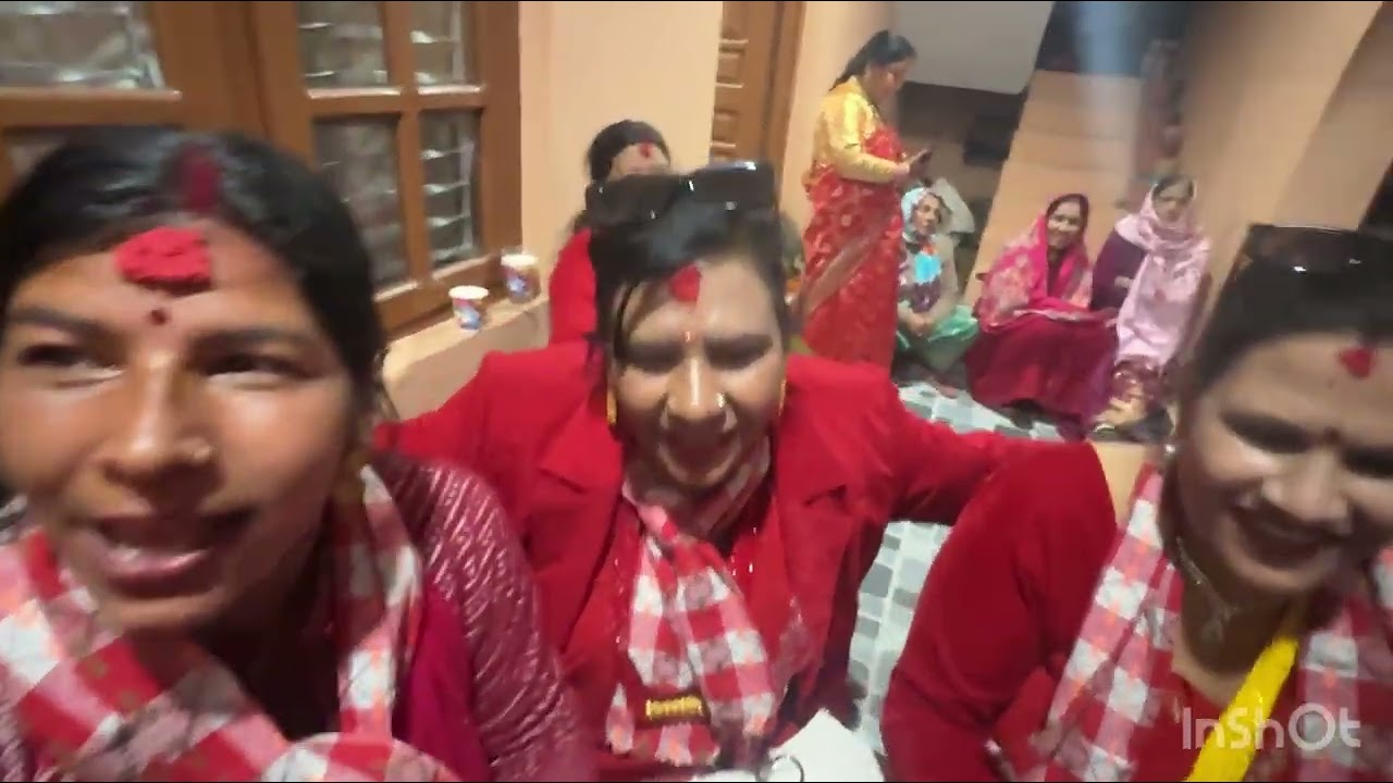 आखा फुट्या देखेन अधेरा पानि लिनगको थे पधेरा