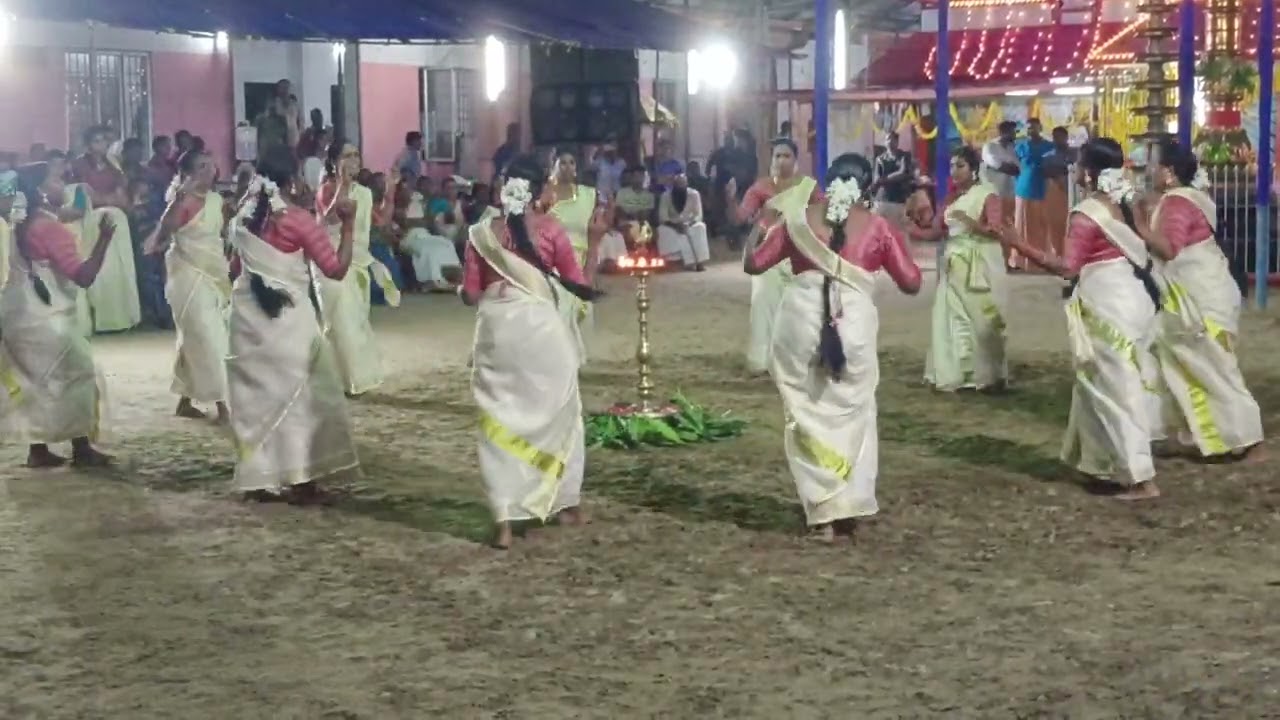 ടീം നവദർശിനി മാലിപ്പുറത്തിന്റെ തകർപ്പൻ കൈകൊട്ടിക്കളി #kaikottikali #viralvideo #Chdrakaladhara song