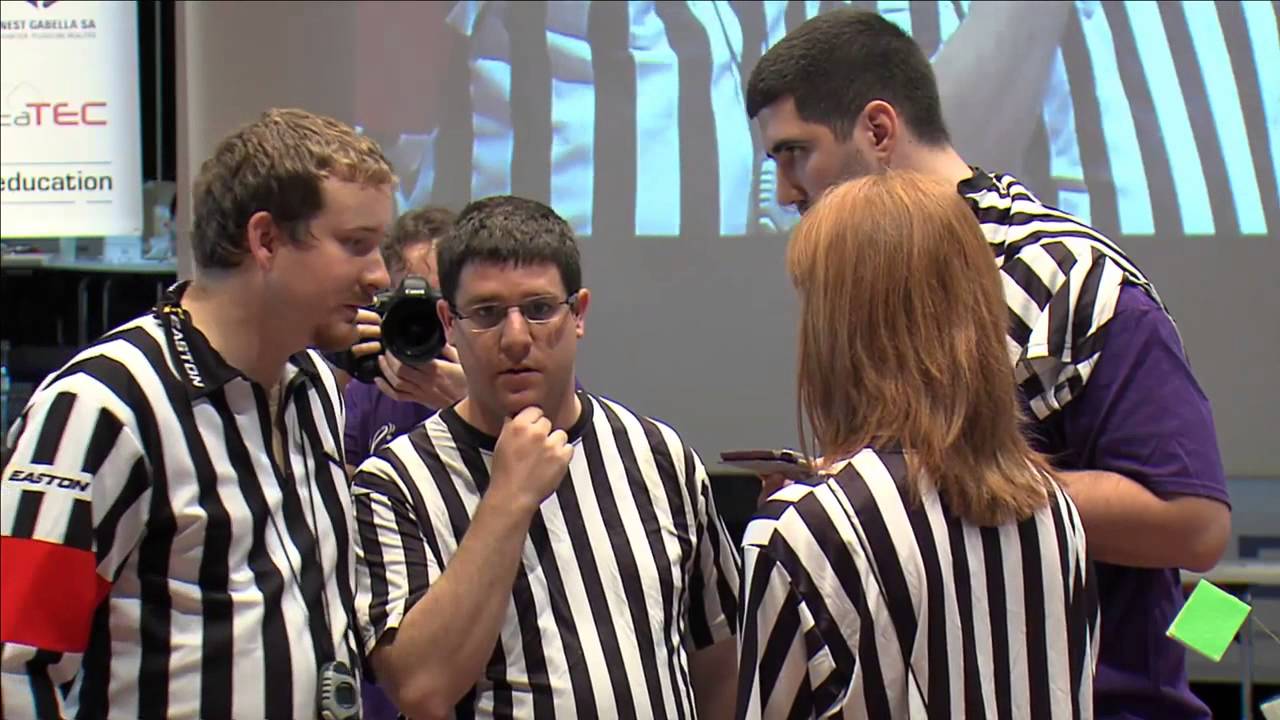 Eurobot 2015 Quarter finals: Eurobotics Engineering (91) vs RCVA (96)