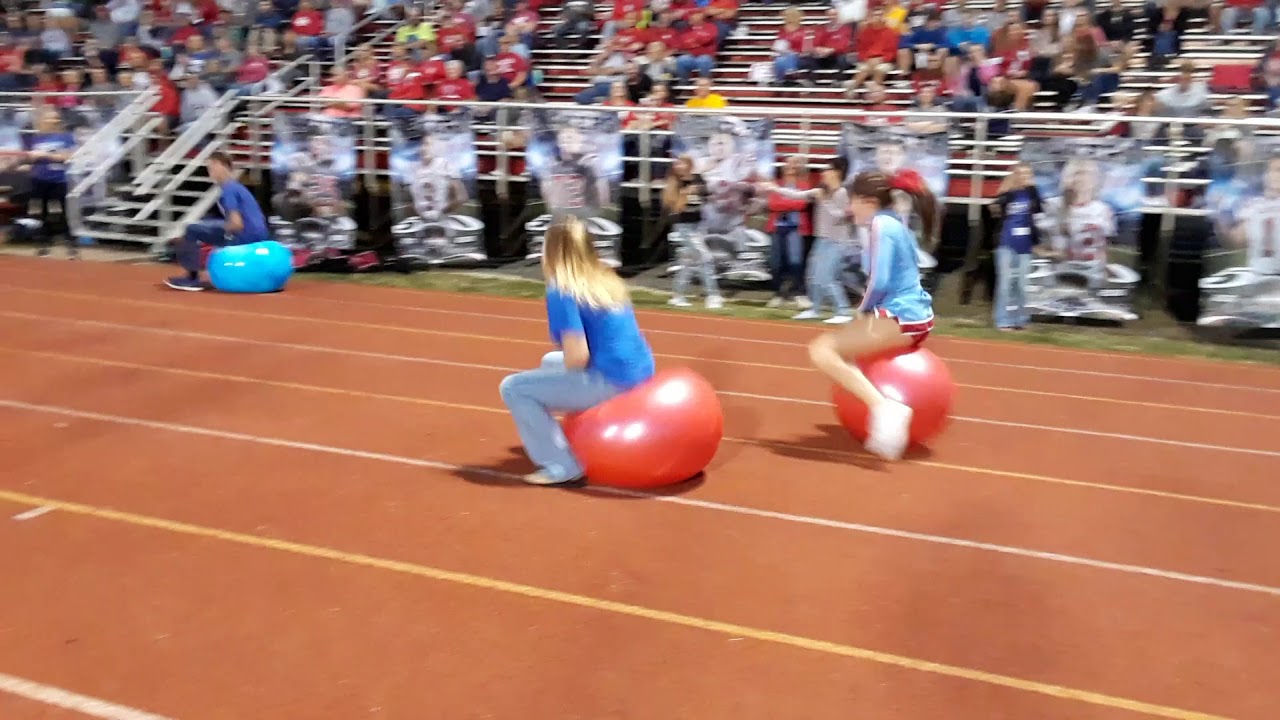 Bouncy Ball Halftime Race