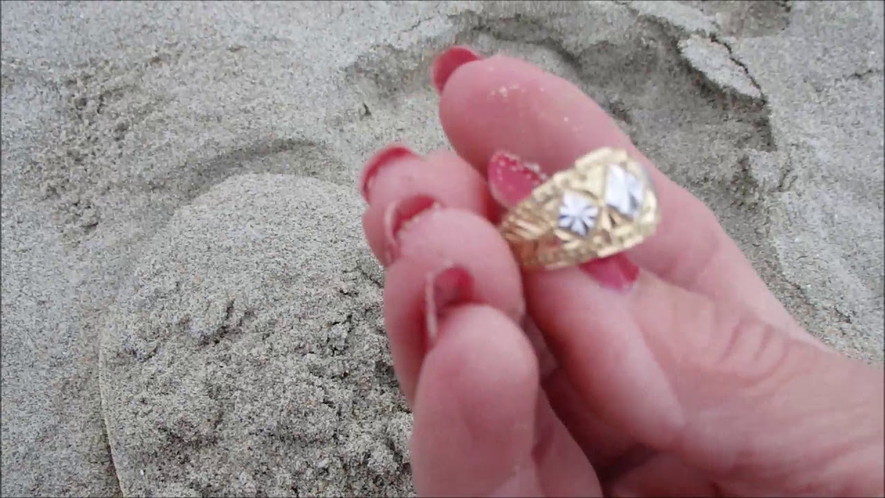 Pacific Gold, Fidget Spinner action & Solar Eclipse, Beach Metal Detecting in Cannon Beach, Oregon