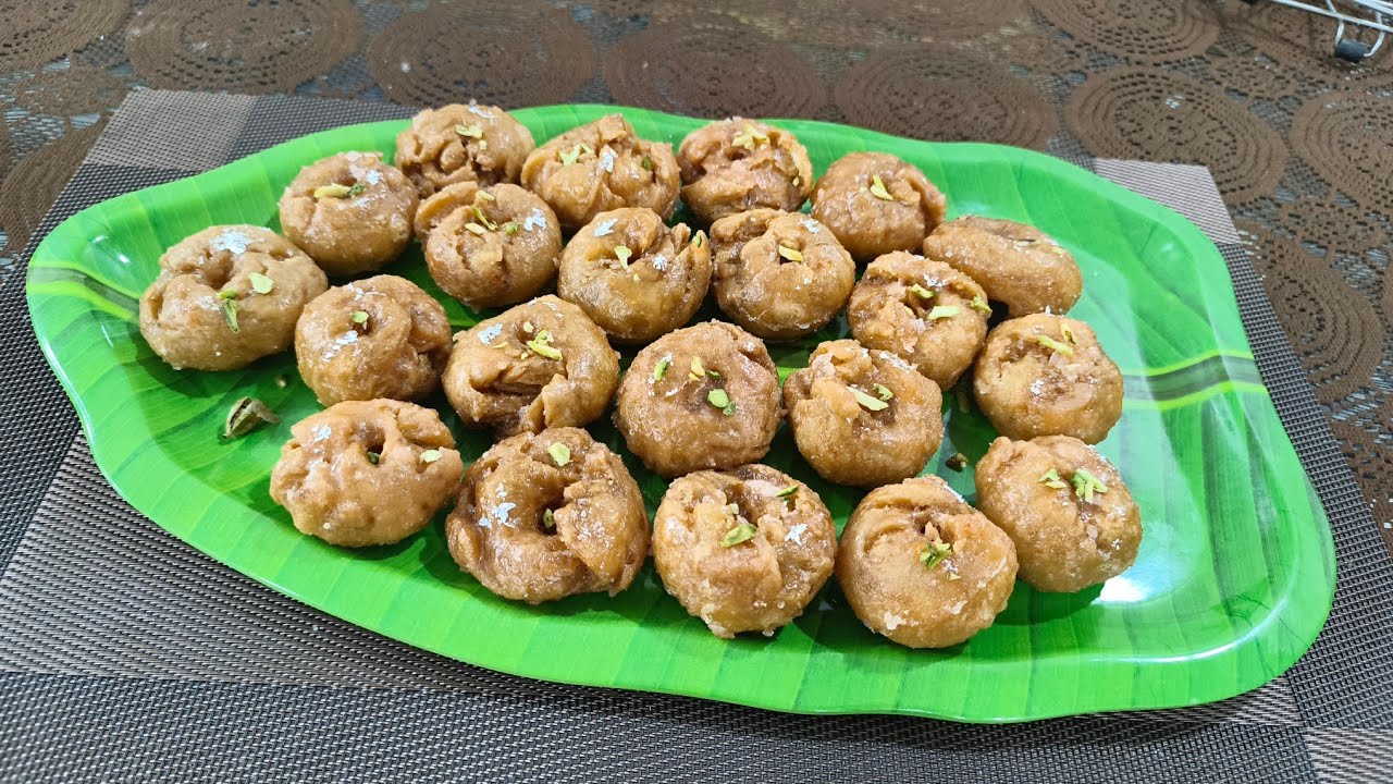 घरच्या घरी बनवा होटेल सारखी बालुशाही | Perfect Khasta Balushahi Recipe |Easy Sweet Recipe in Marathi