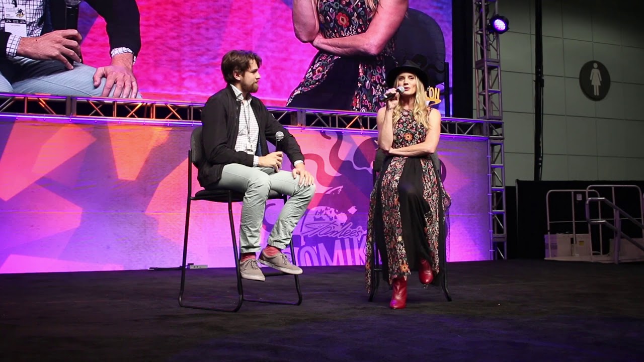 Stan Lee's Los Angeles Comic Con Panel - Katee Sackhoff