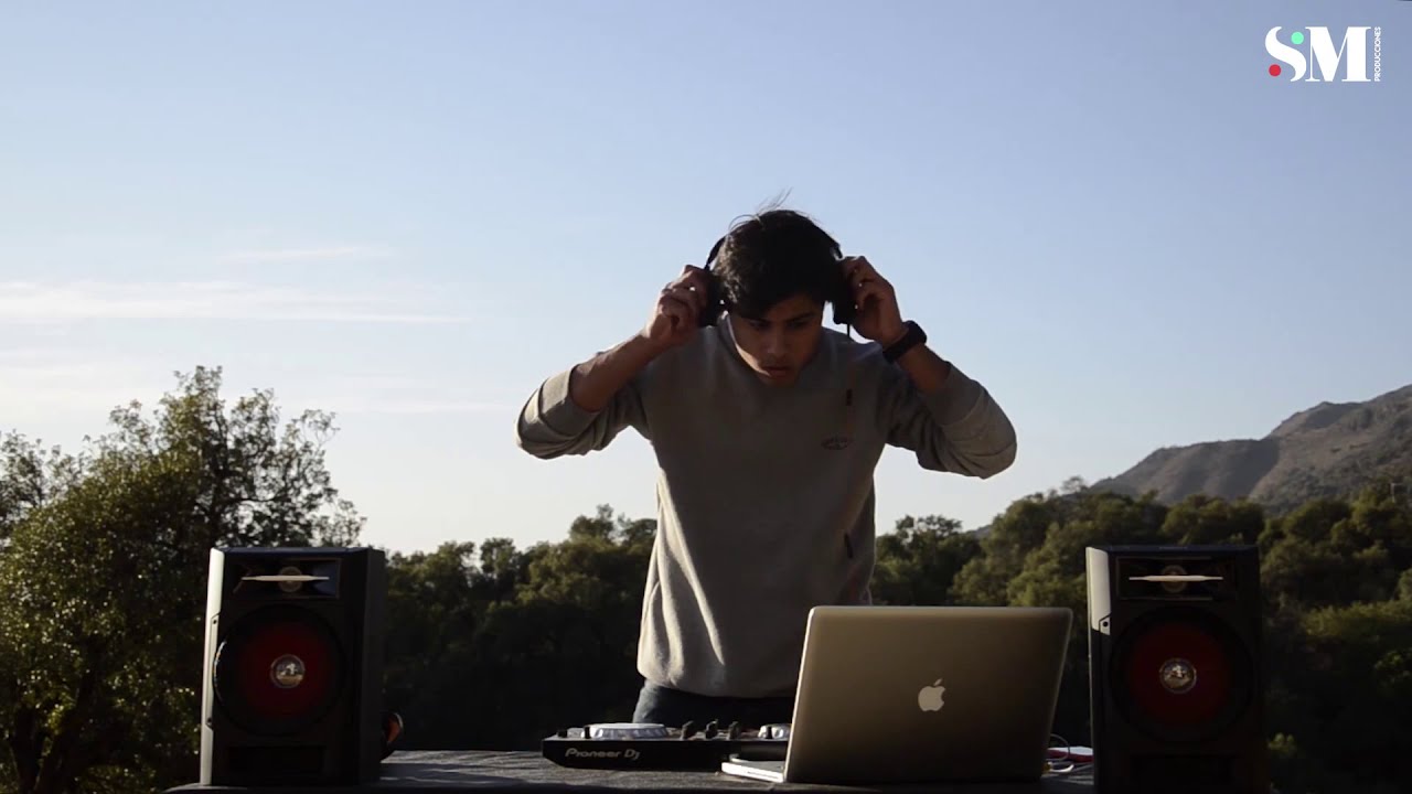 Neorn live at 